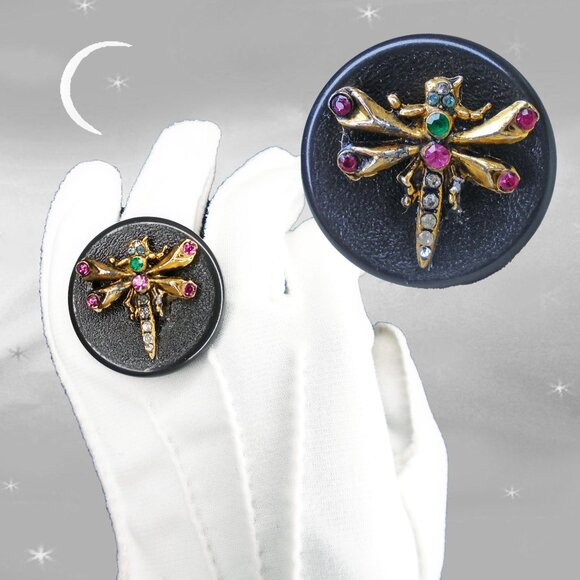 Dragonfly Ring with Vintage Dragonfly, Big Statement Jewelry, Rhinestones - Picture 1 of 10